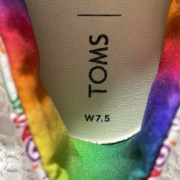 Toms 7.5 US positive message shoes LOVE 💗 HAPPY - Picture 10 of 10
